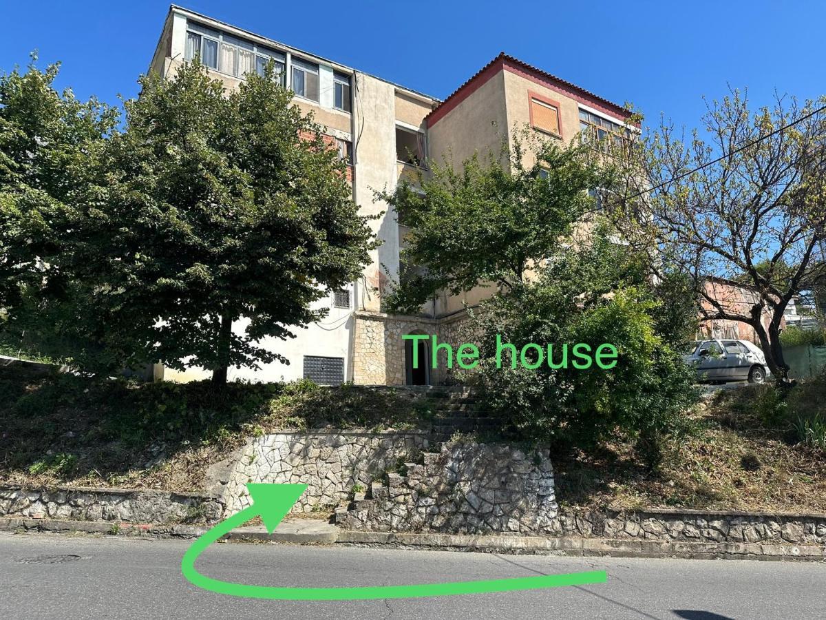 Hoxha House Hotel Kruje Exterior photo